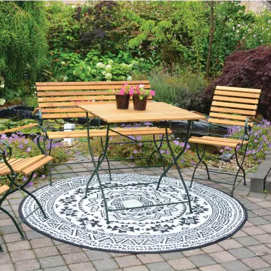 Esschert design carpet Luoma Living