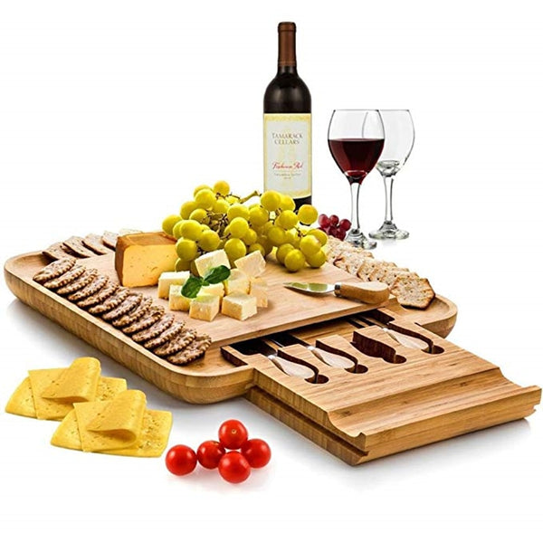 Käse- und Wurstplatte mit Besteck-Set